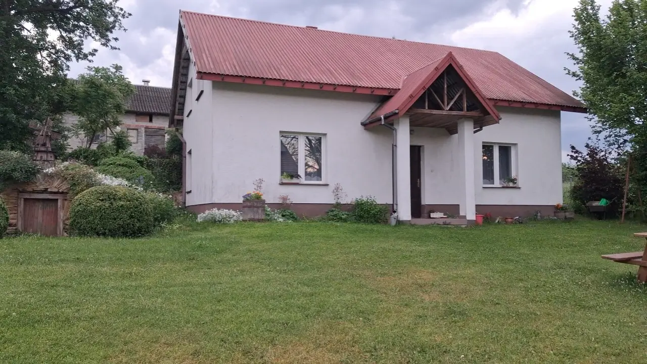 Domek agroturystyka Piwniczka Korytnica widok od frontu